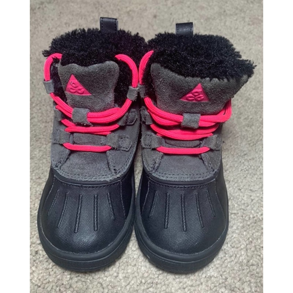 Nike ACG Toddler snow boots